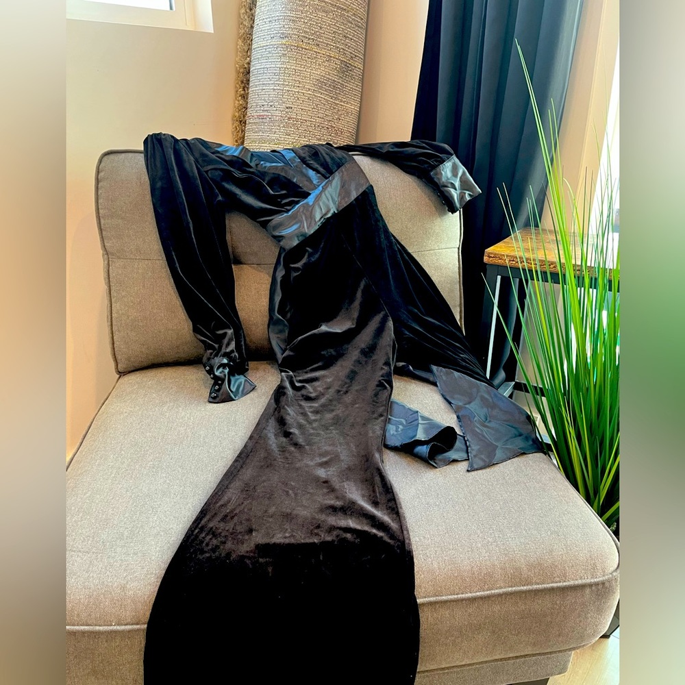 Luxurious Velvet Jumpsuit with Ribbon. Thick velvet